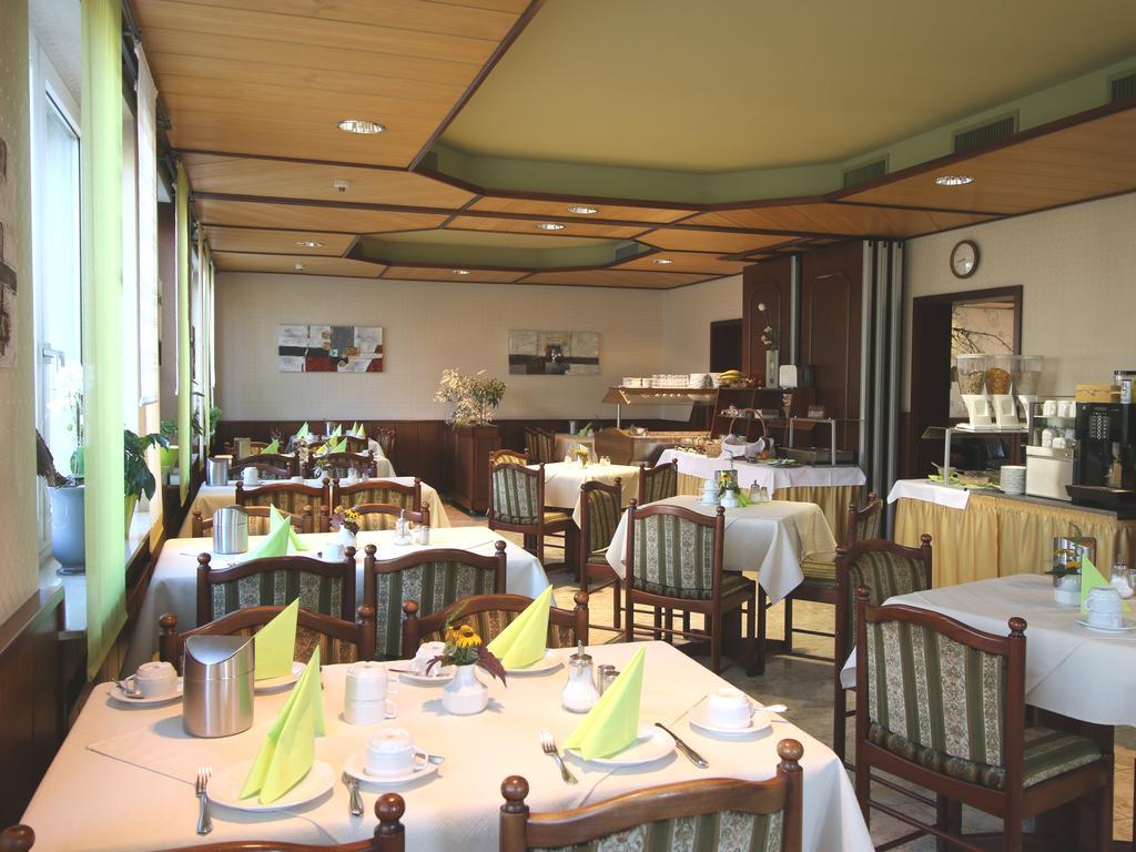 Süßen Hotel-Restaurant Und Gaestehaus Loewen מראה חיצוני תמונה