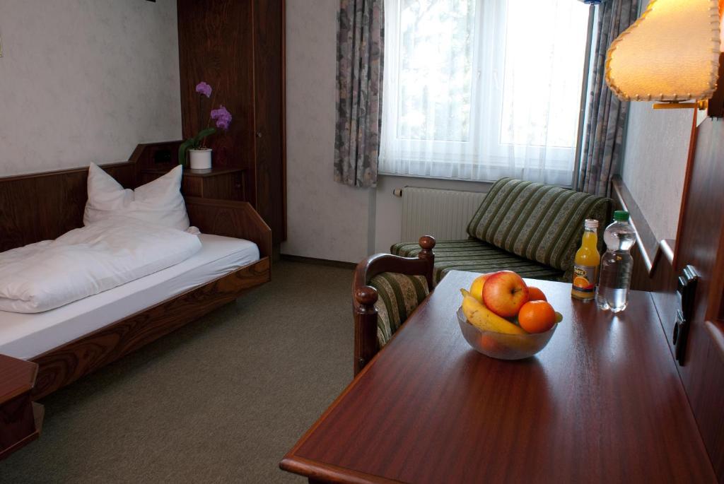 Süßen Hotel-Restaurant Und Gaestehaus Loewen מראה חיצוני תמונה