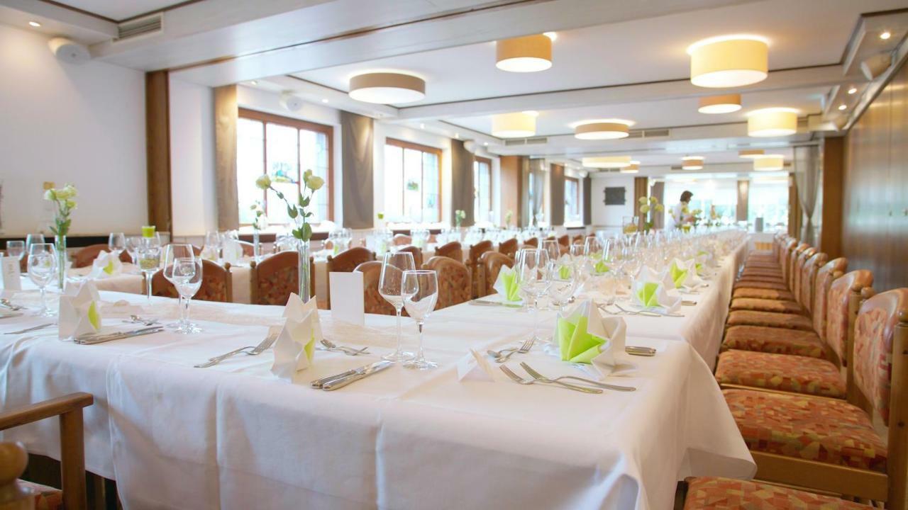 Süßen Hotel-Restaurant Und Gaestehaus Loewen מראה חיצוני תמונה